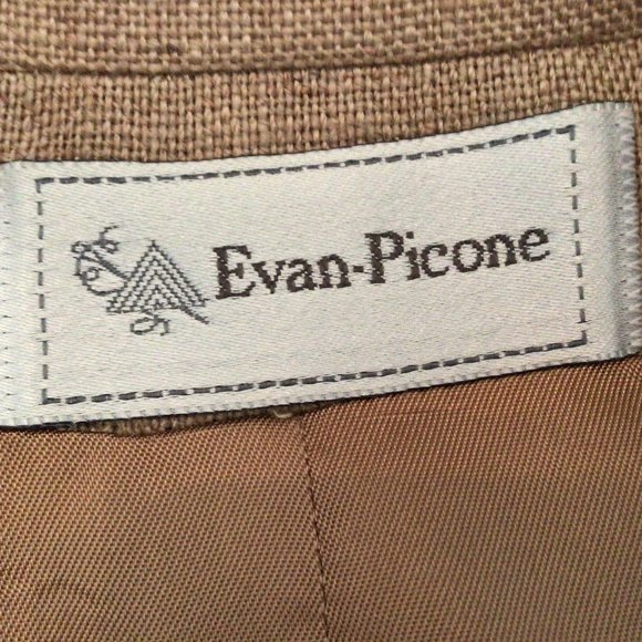 Evan Picone - Vintage tan skirt & jacket suit - Picture 11 of 13